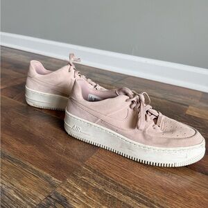 Nike Women's pink AF1, sz. 10